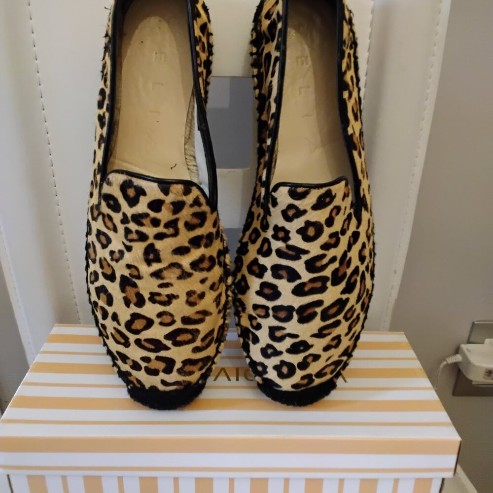 Woman designer shoes new size 9 good price  natural material